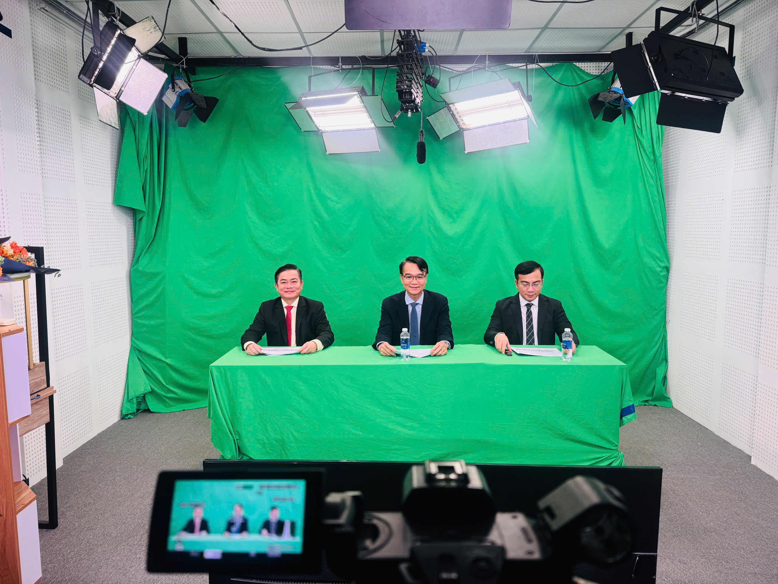 Đột nhập trường quay “triệu view” của Daisy Media - Hậu trường Talkshow y tế chuyên nghiệp